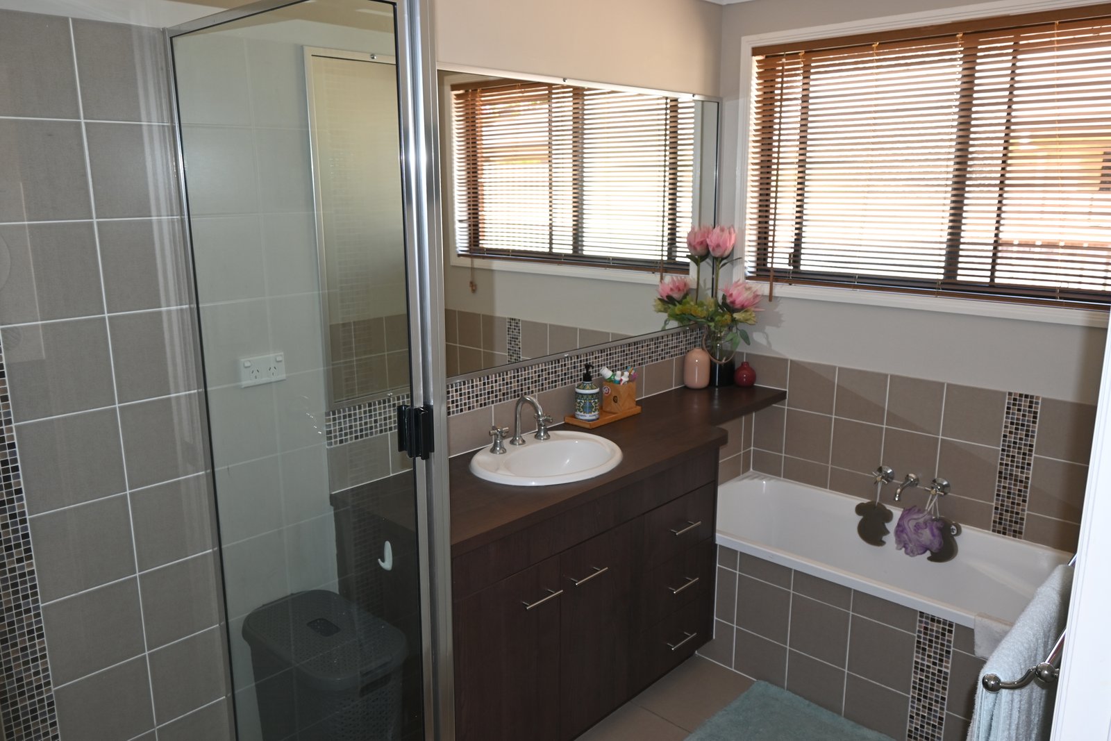 49 Bevington Street TANNUM SANDS 16