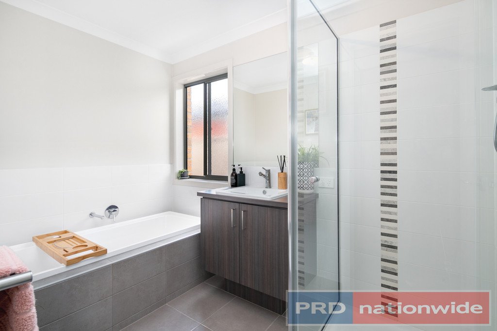 4/9 Burnett Street SEBASTOPOL 7