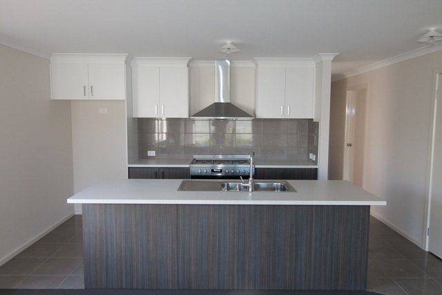 4/9 Burnett Street SEBASTOPOL 3