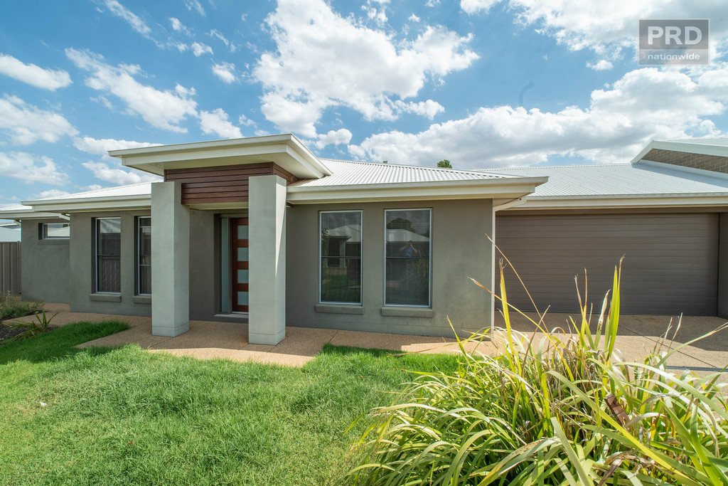 4/9 Clarence Street TATTON 1