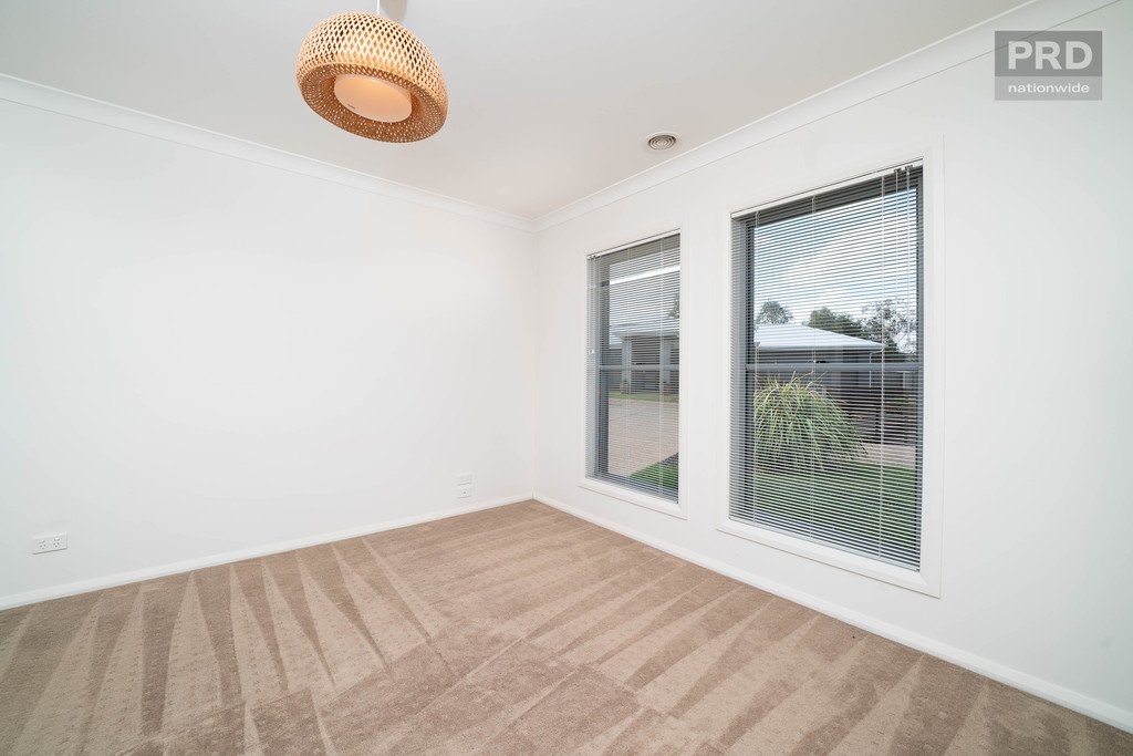 4/9 Clarence Street TATTON 7