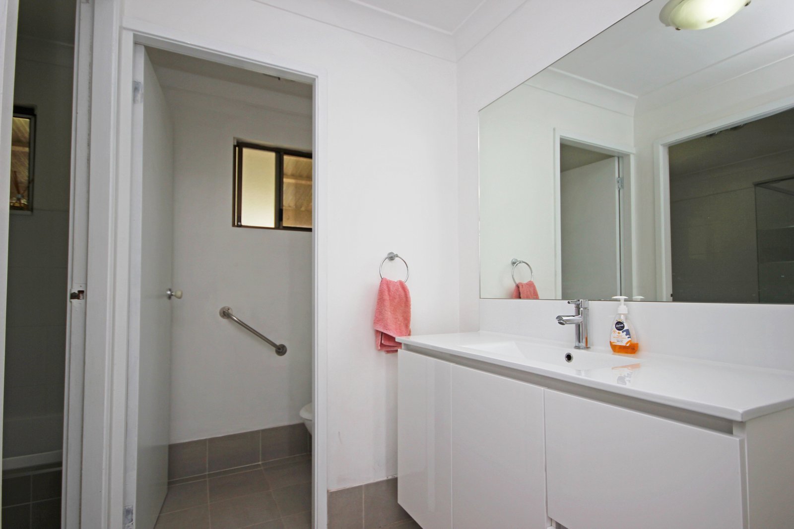 49 Comboyne Street KENDALL 4