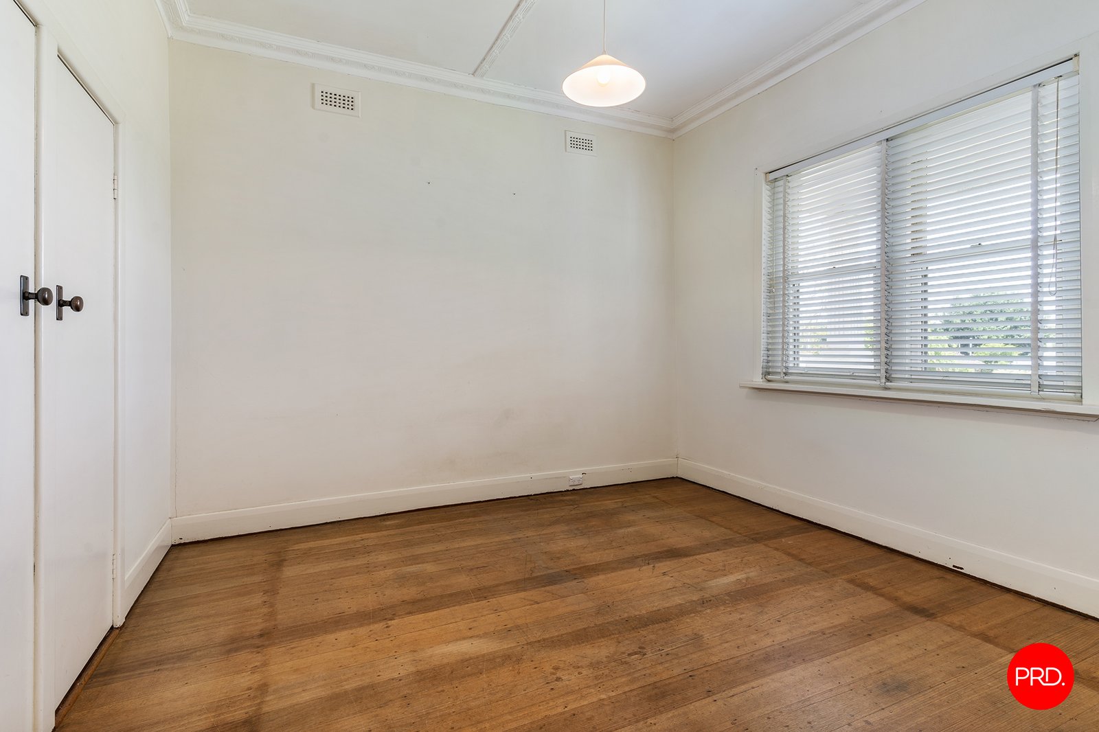 49 Condon Street KENNINGTON 9