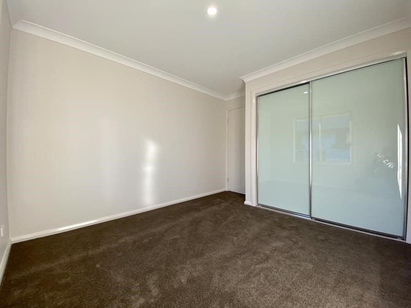 49 Currawong Drive TAMWORTH 6