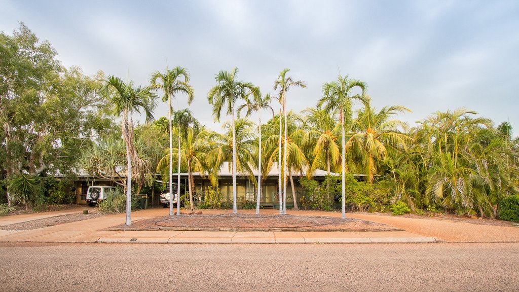 49 De Marchi  CABLE BEACH 3