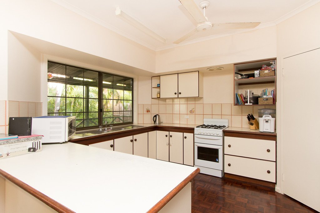 49 De Marchi  CABLE BEACH 6