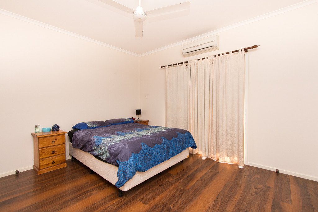 49 De Marchi  CABLE BEACH 10