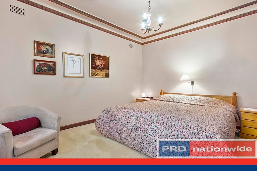 49 Douglas Haig Street OATLEY 9