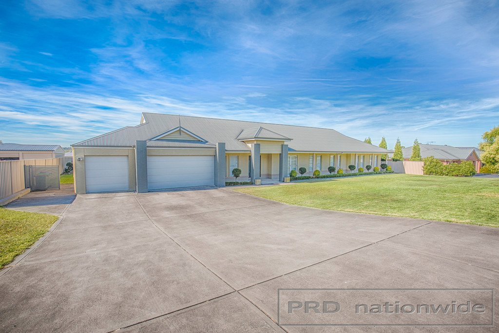 49 Dunmore Road LARGS 1