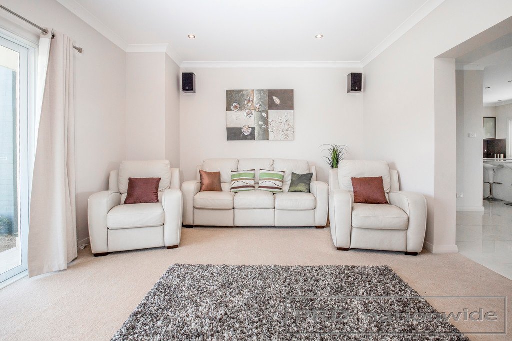 49 Dunmore Road LARGS 16