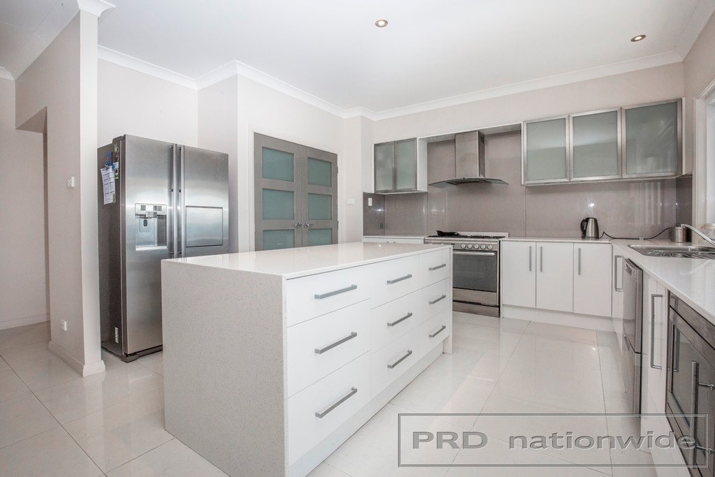 49 Dunmore Road LARGS 17