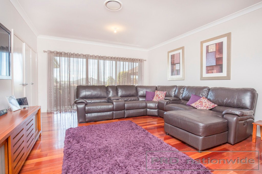 49 Dunmore Road LARGS 24