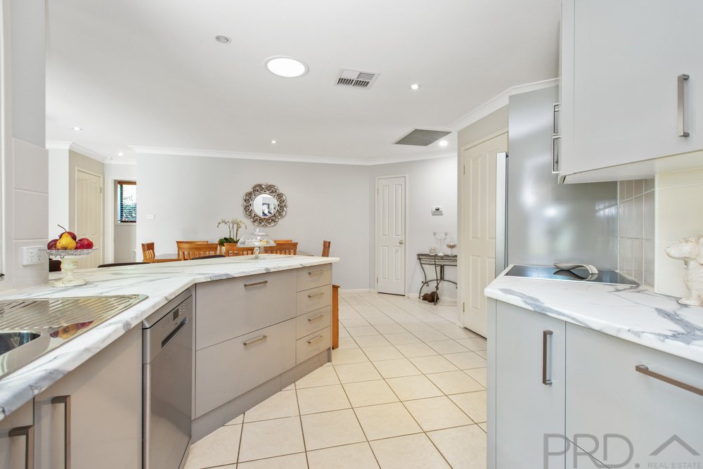 49 Edwards Avenue THORNTON 7