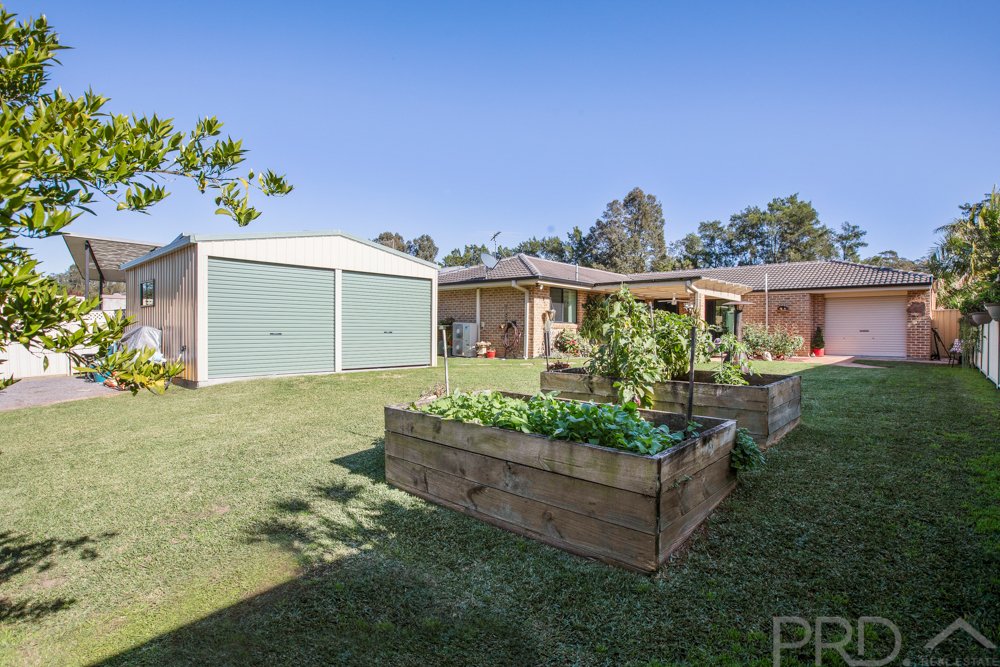 49 Edwards Avenue THORNTON 16