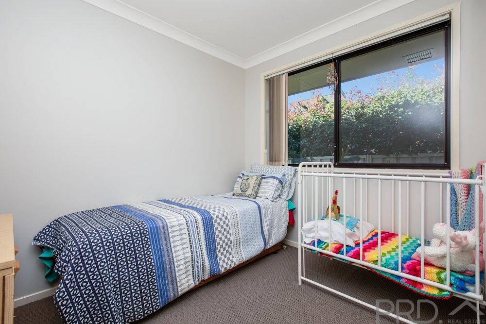 49 Edwards Avenue THORNTON 25