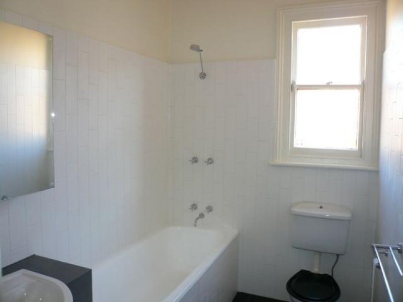 Gallery: 49 Emerald Hill Place