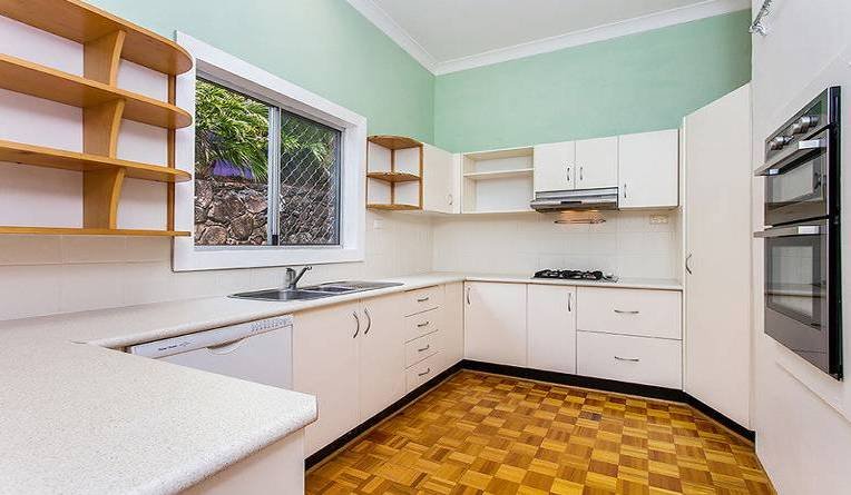 49 Esmonde Street GIRARDS HILL 3