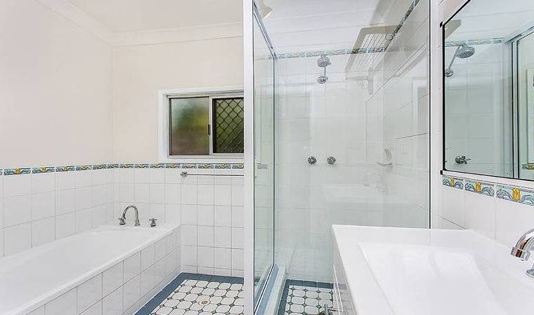 49 Esmonde Street GIRARDS HILL 10