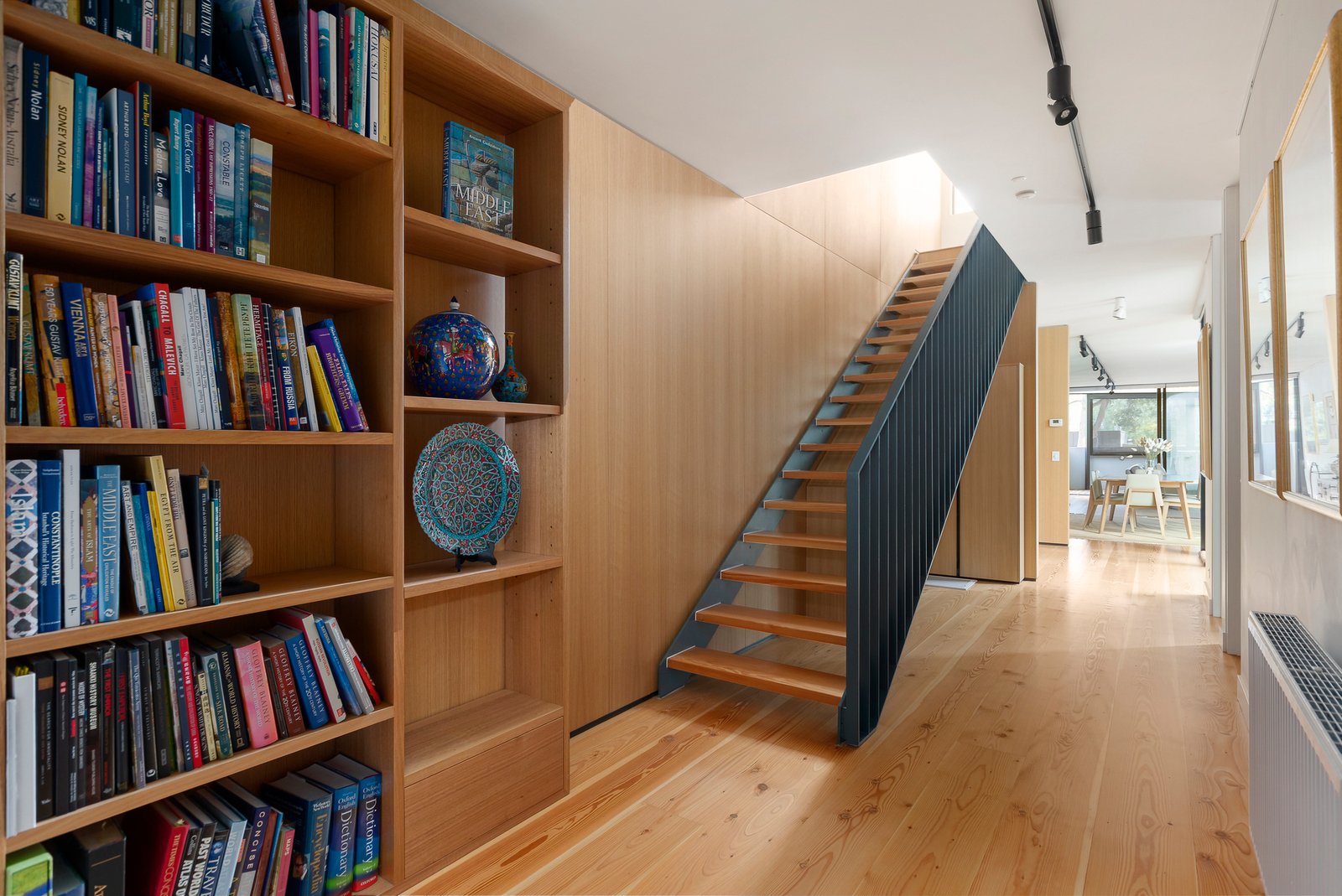 49 Fairbairn Road, Toorak, 3142