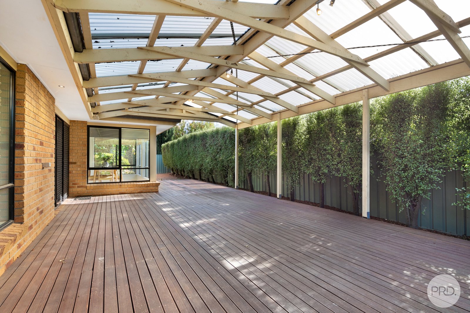 49 Faversham Avenue LAKE GARDENS 13