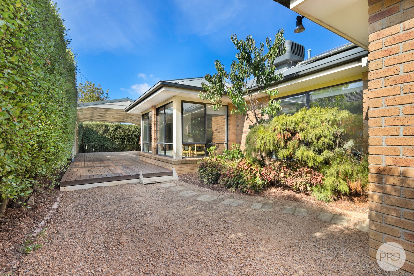 49 Faversham Avenue LAKE GARDENS 14