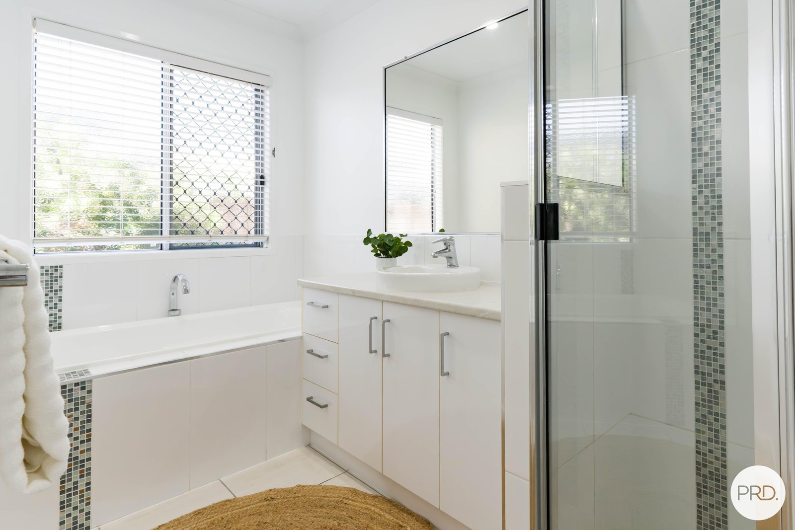 49 Firefly Crescent OORALEA 20