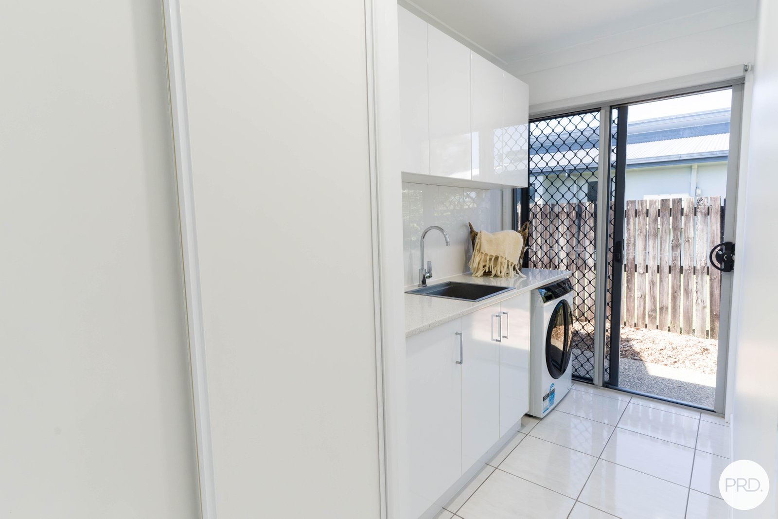 49 Firefly Crescent OORALEA 22