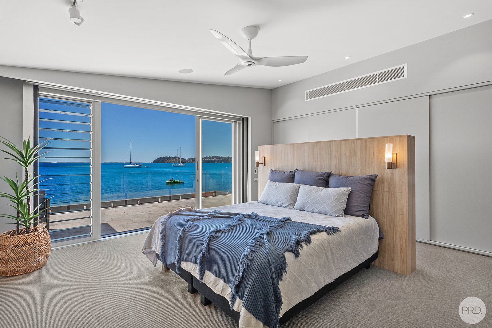 49 Foreshore Drive SALAMANDER BAY 16