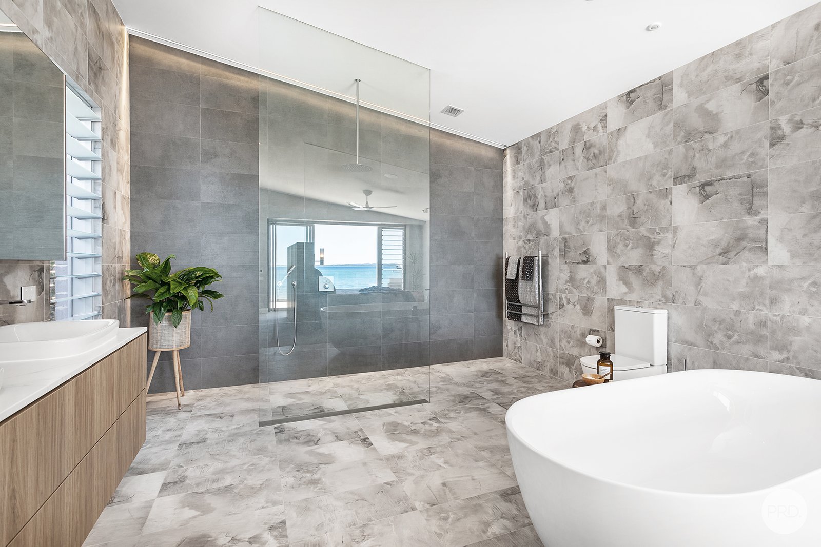 49 Foreshore Drive SALAMANDER BAY 18