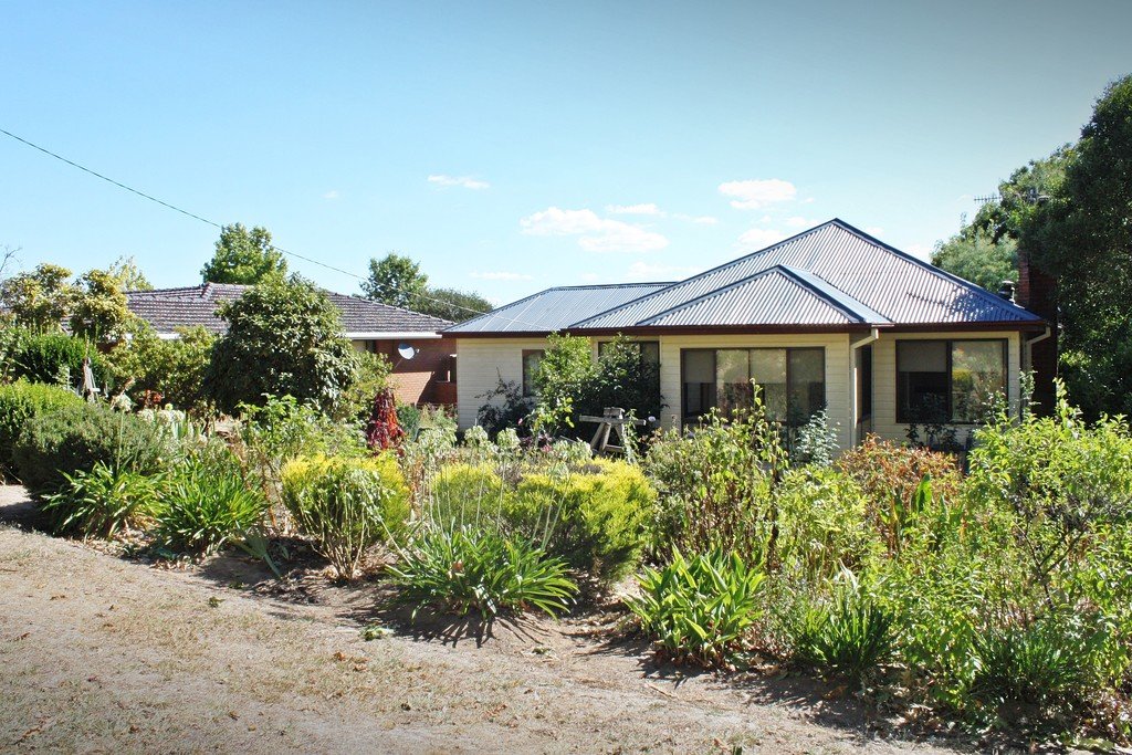 49 Gilbert Street TUMBARUMBA 1