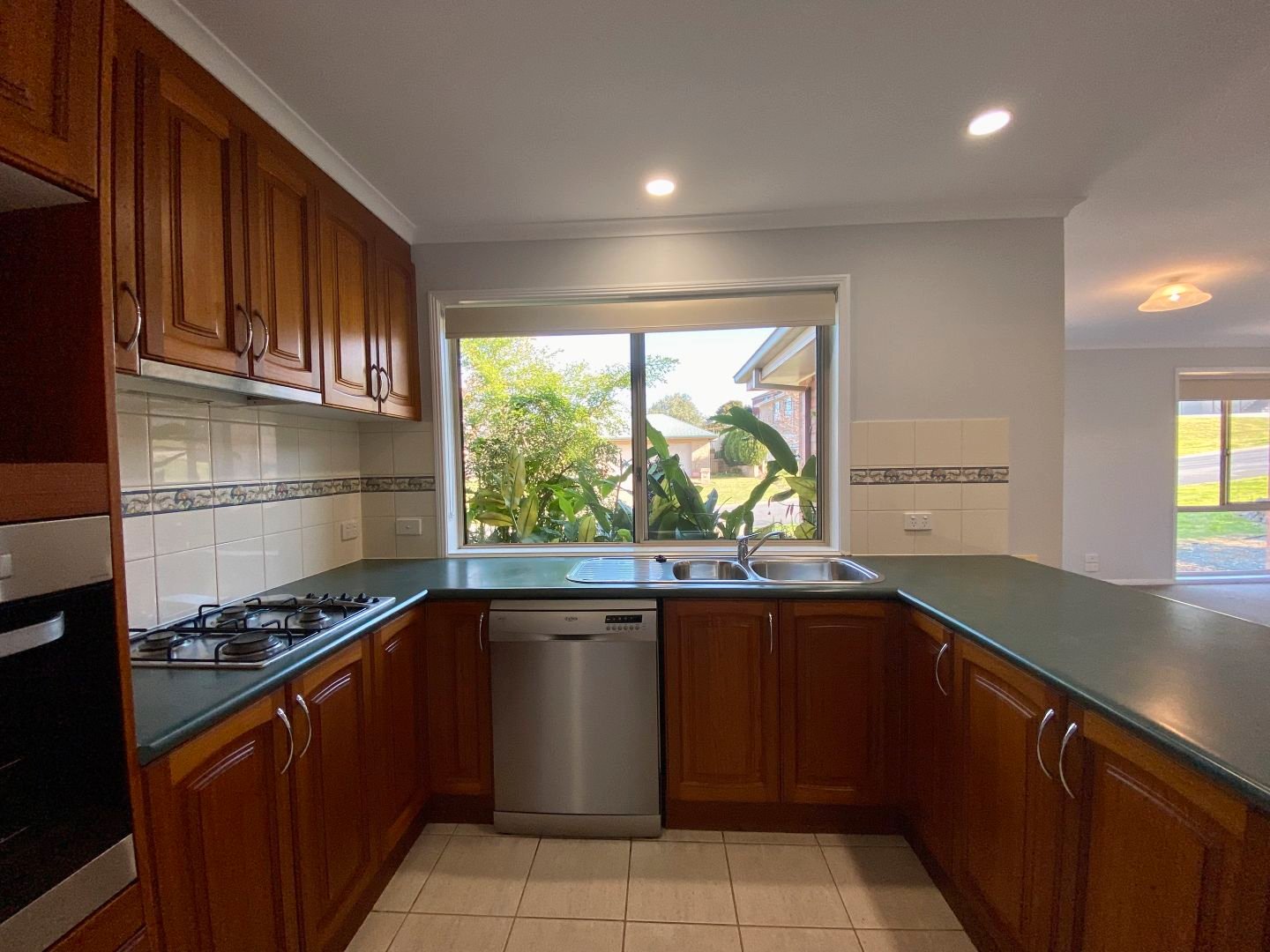 49 Greentree Way WEST ALBURY 5