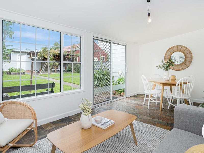 49 High Street MORPETH 4