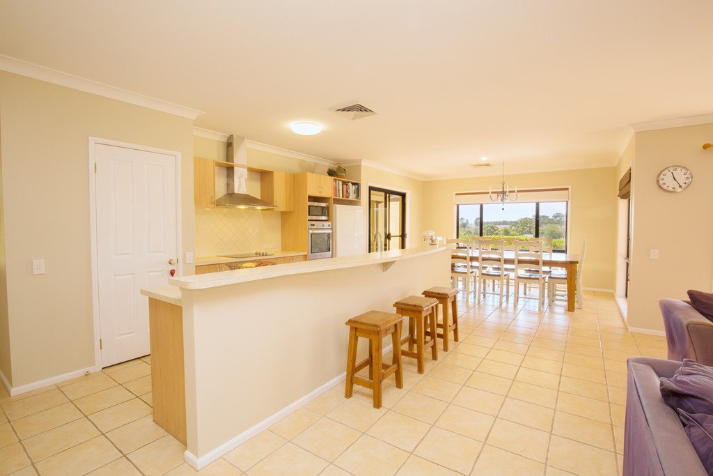 49 Hilldale Drive BOLWARRA HEIGHTS 4