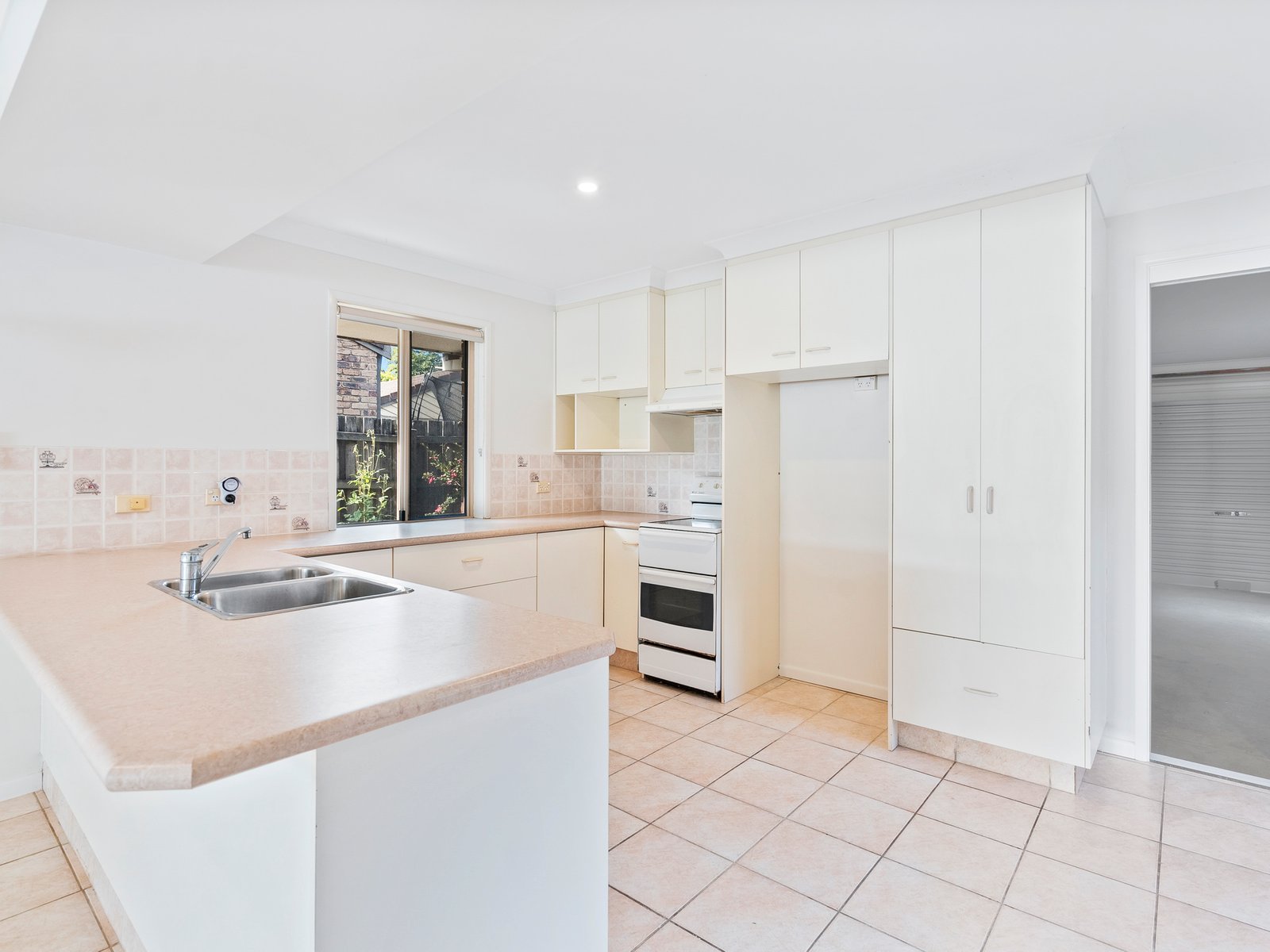 49 Ironbark Street ELANORA 16