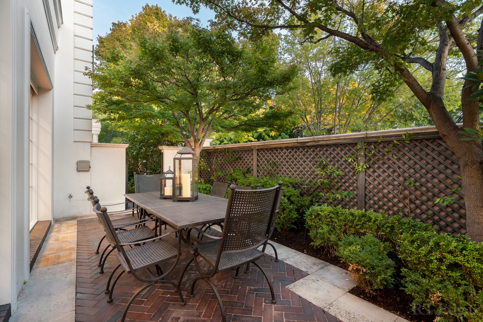 Real Estate and Property in 49 Irving Road, Toorak, VIC