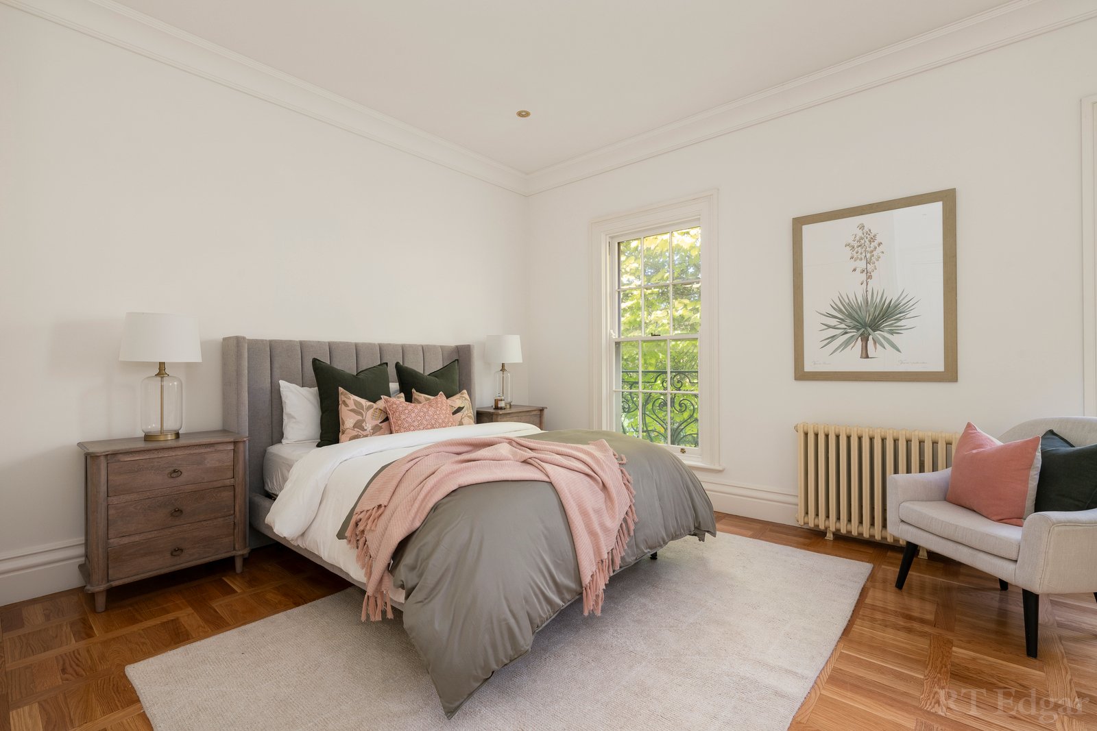 Real Estate and Property in 49 Irving Road, Toorak, VIC