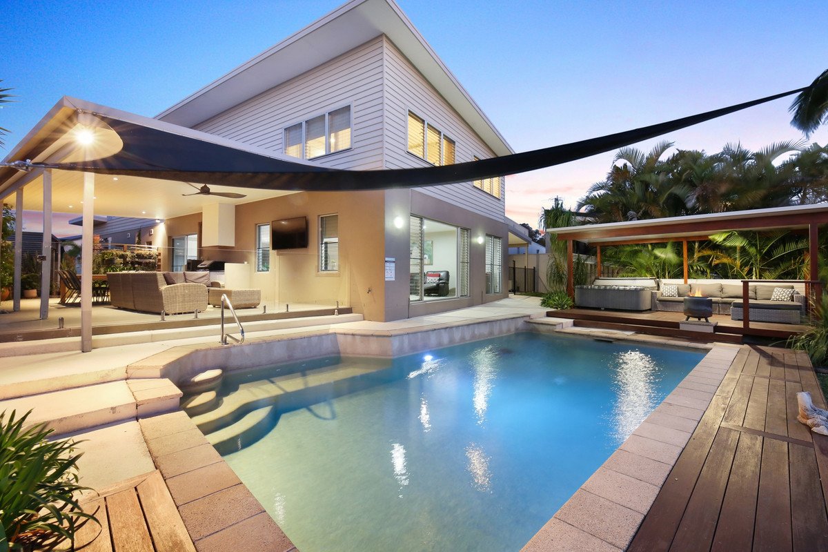 49 Kingfisher Crescent Burleigh Waters 3