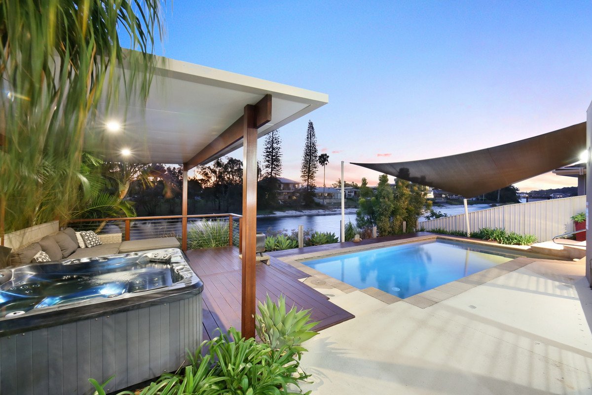 49 Kingfisher Crescent Burleigh Waters 13