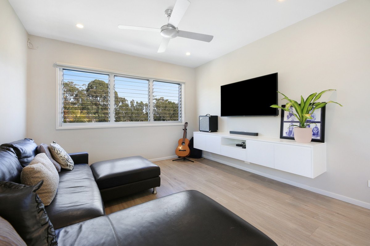 49 Kingfisher Crescent Burleigh Waters 15