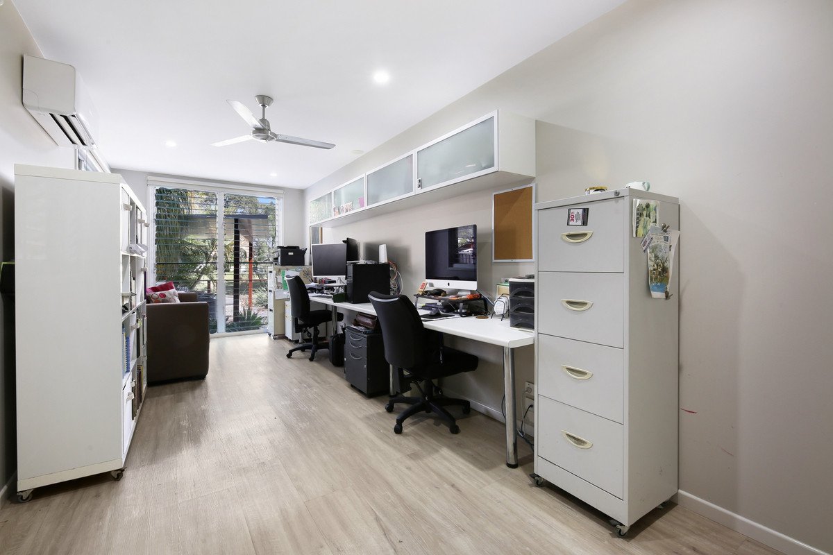 49 Kingfisher Crescent Burleigh Waters 21