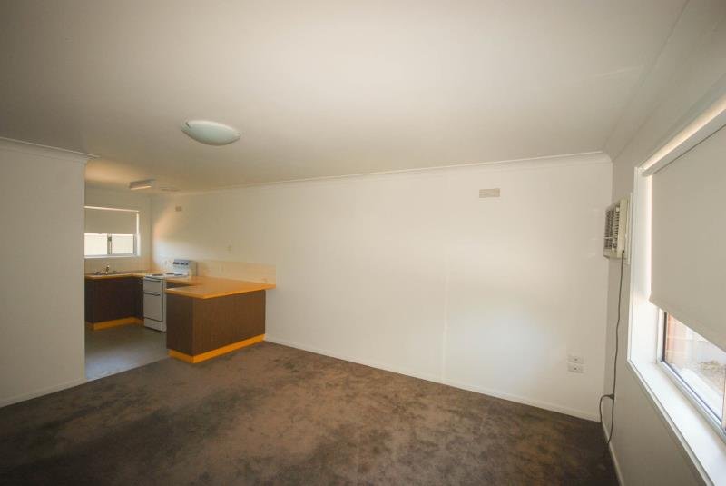 4/9 Lampe Avenue WAGGA WAGGA 2