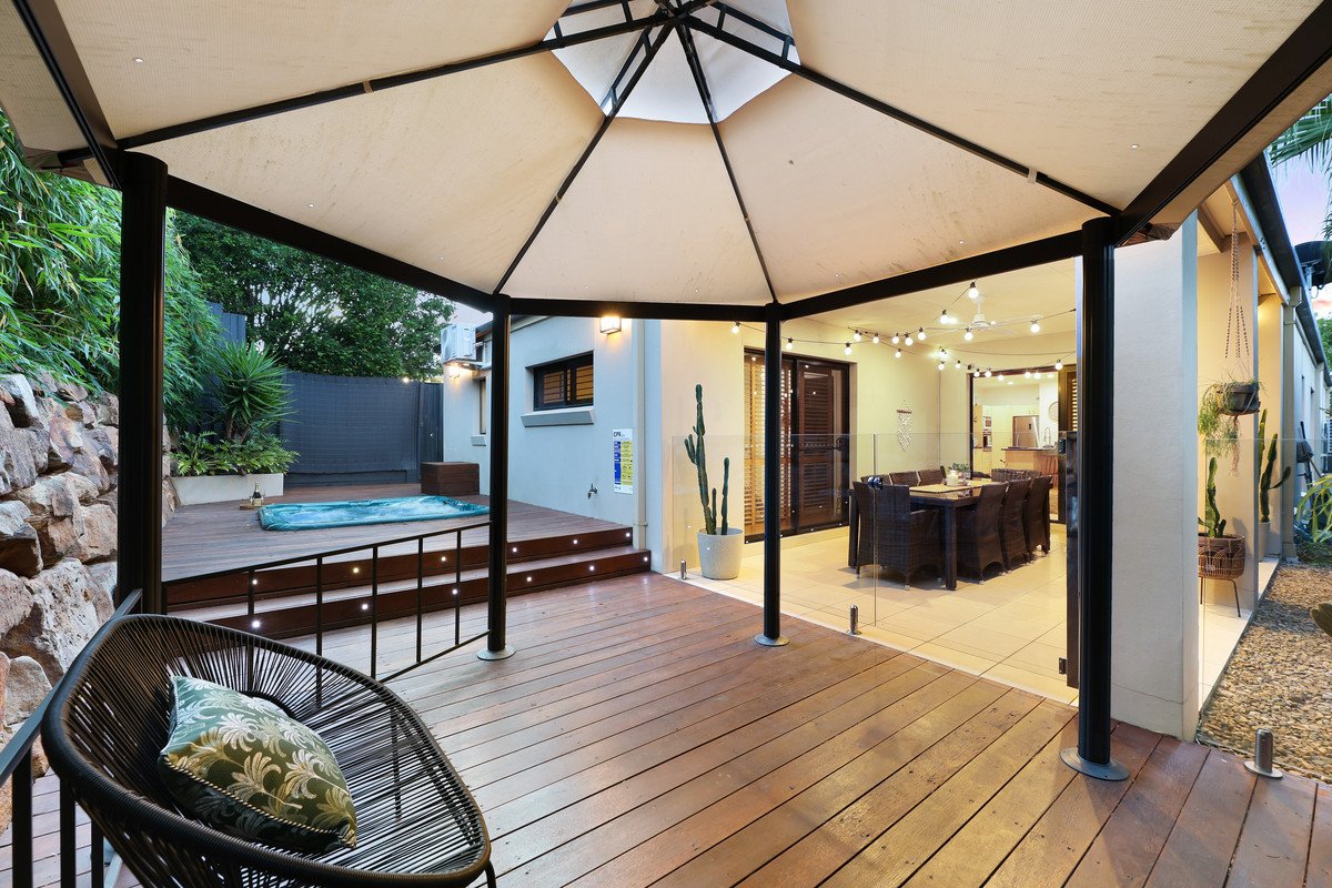 49 Lantau Crescent Varsity Lakes 2