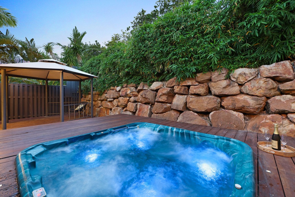 49 Lantau Crescent Varsity Lakes 3