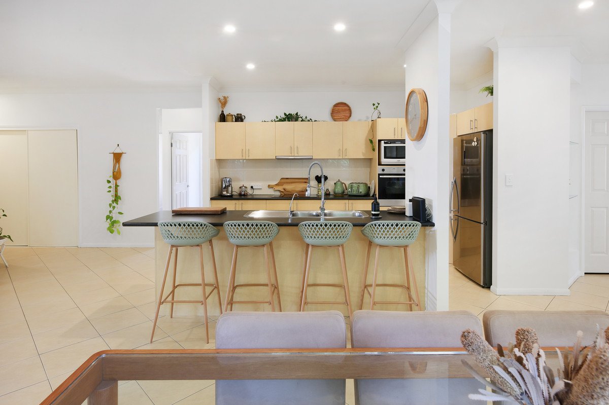 49 Lantau Crescent Varsity Lakes 8