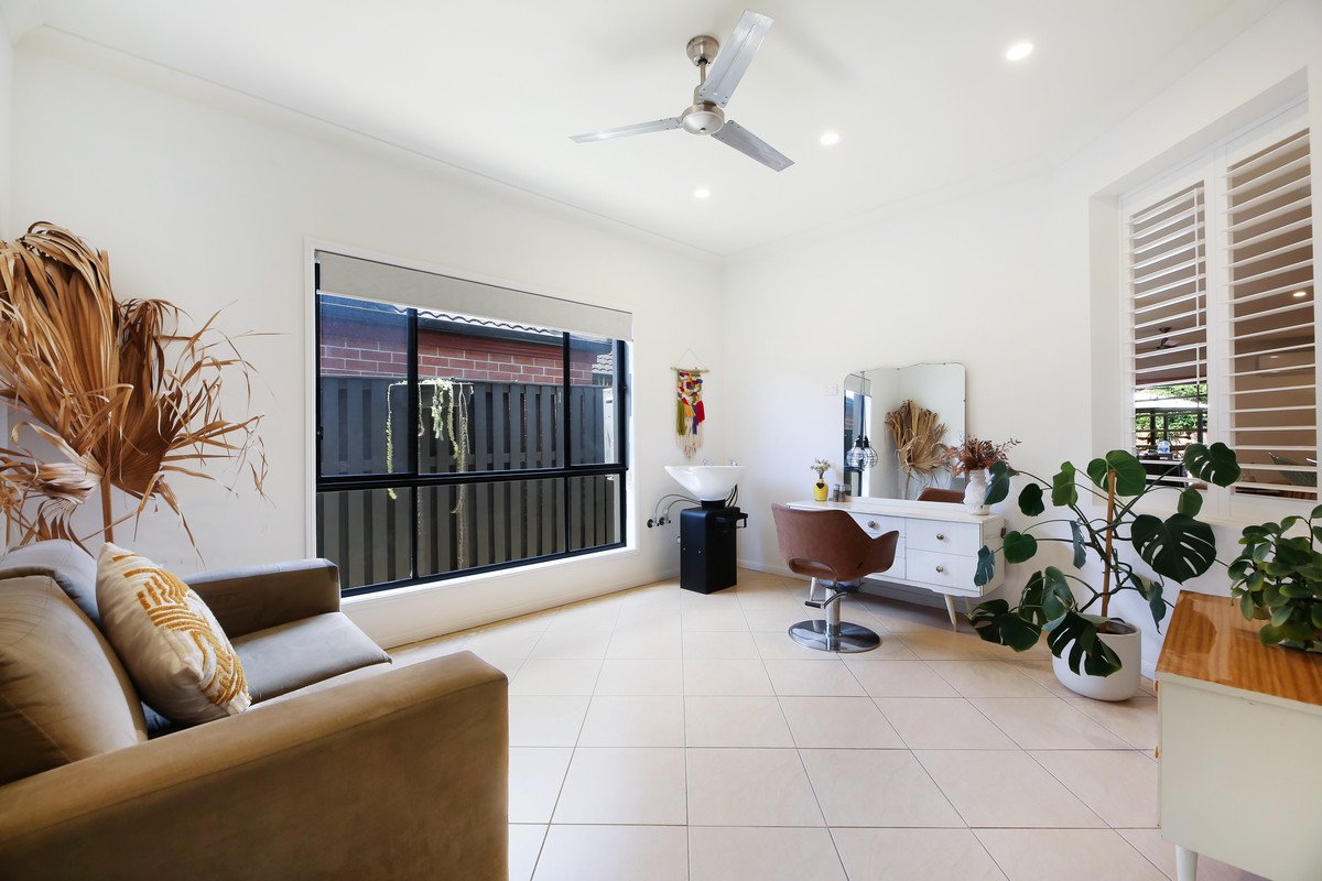 49 Lantau Crescent Varsity Lakes 14