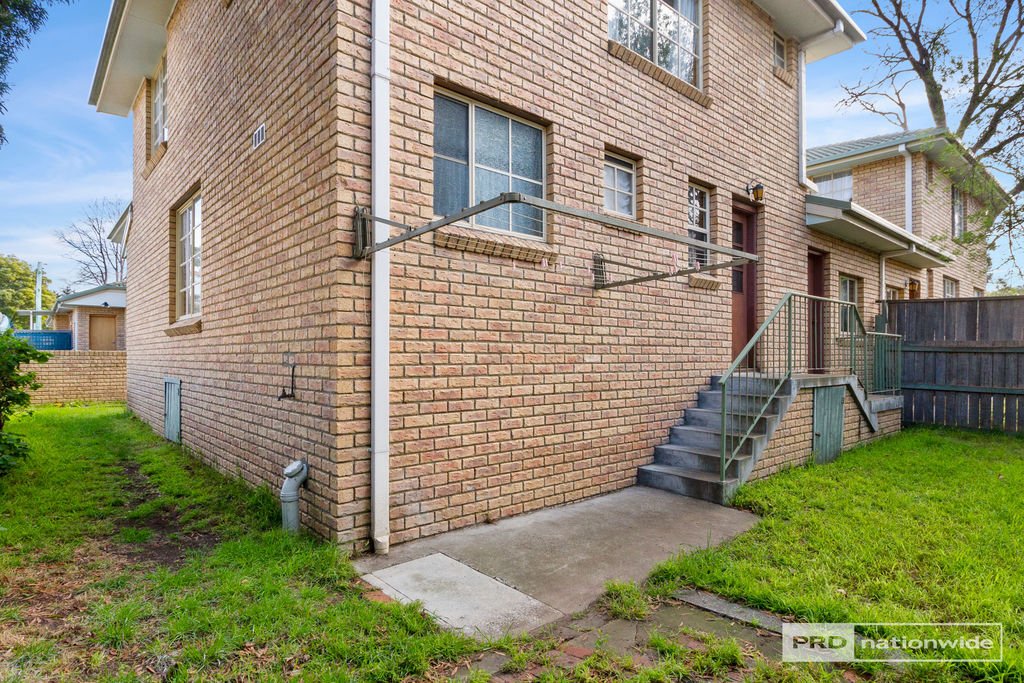 4/9 Long Point Road SANDY BAY 21