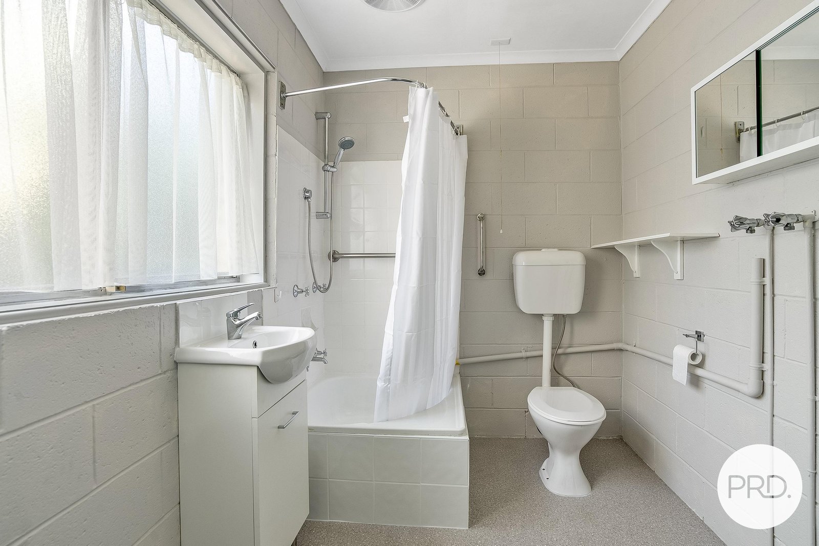 4/9 Lowanna Road LINDISFARNE 7