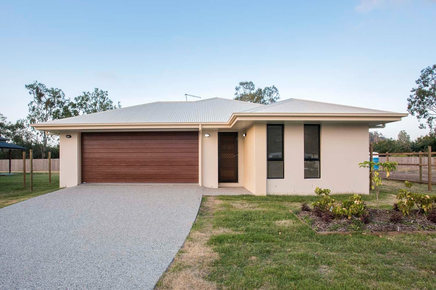 49 Macarthur Drive CANNONVALE 1