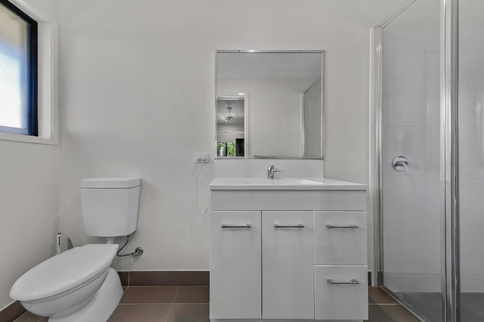49 Macarthur Drive CANNONVALE 8