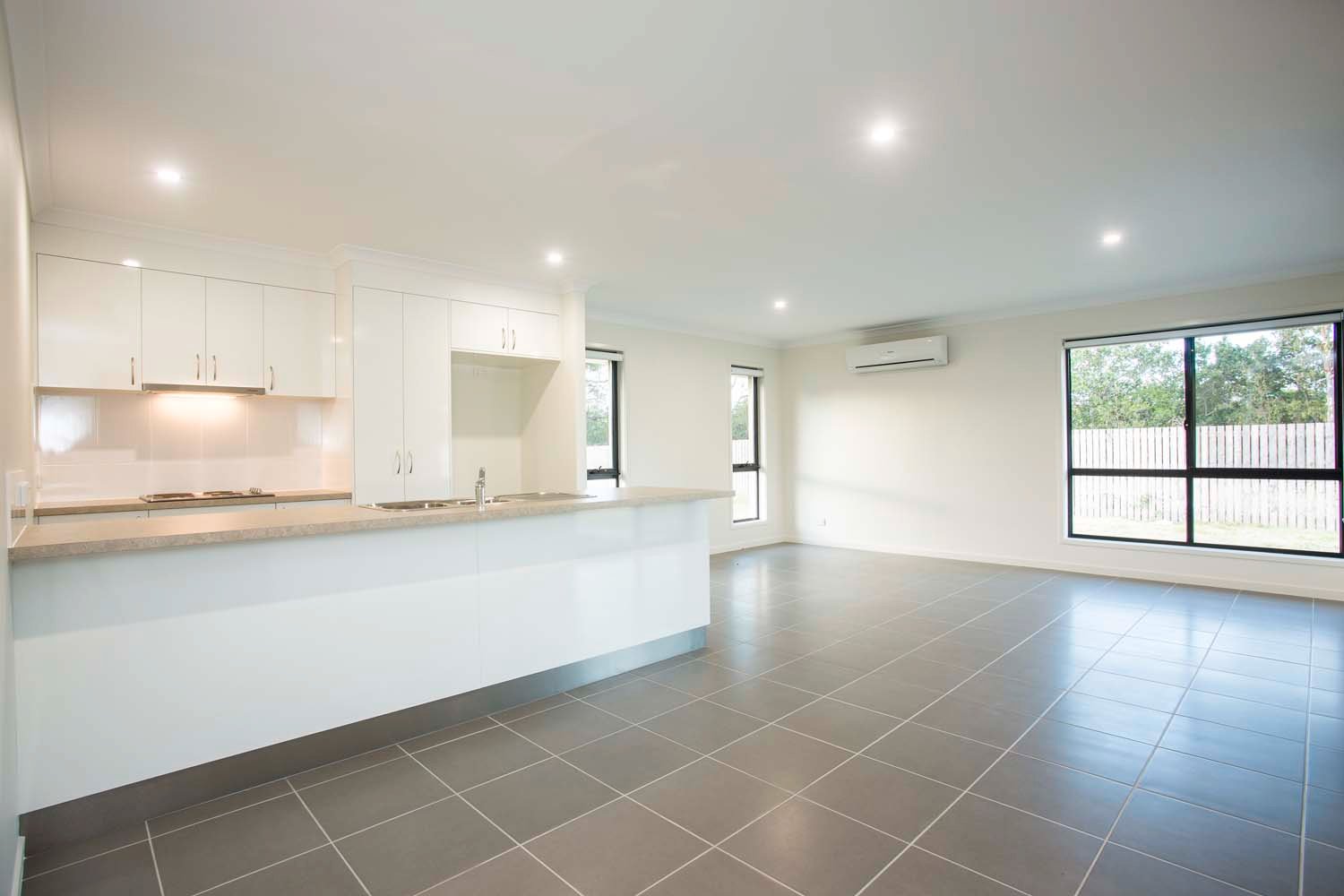 49 Macarthur Drive CANNONVALE 2